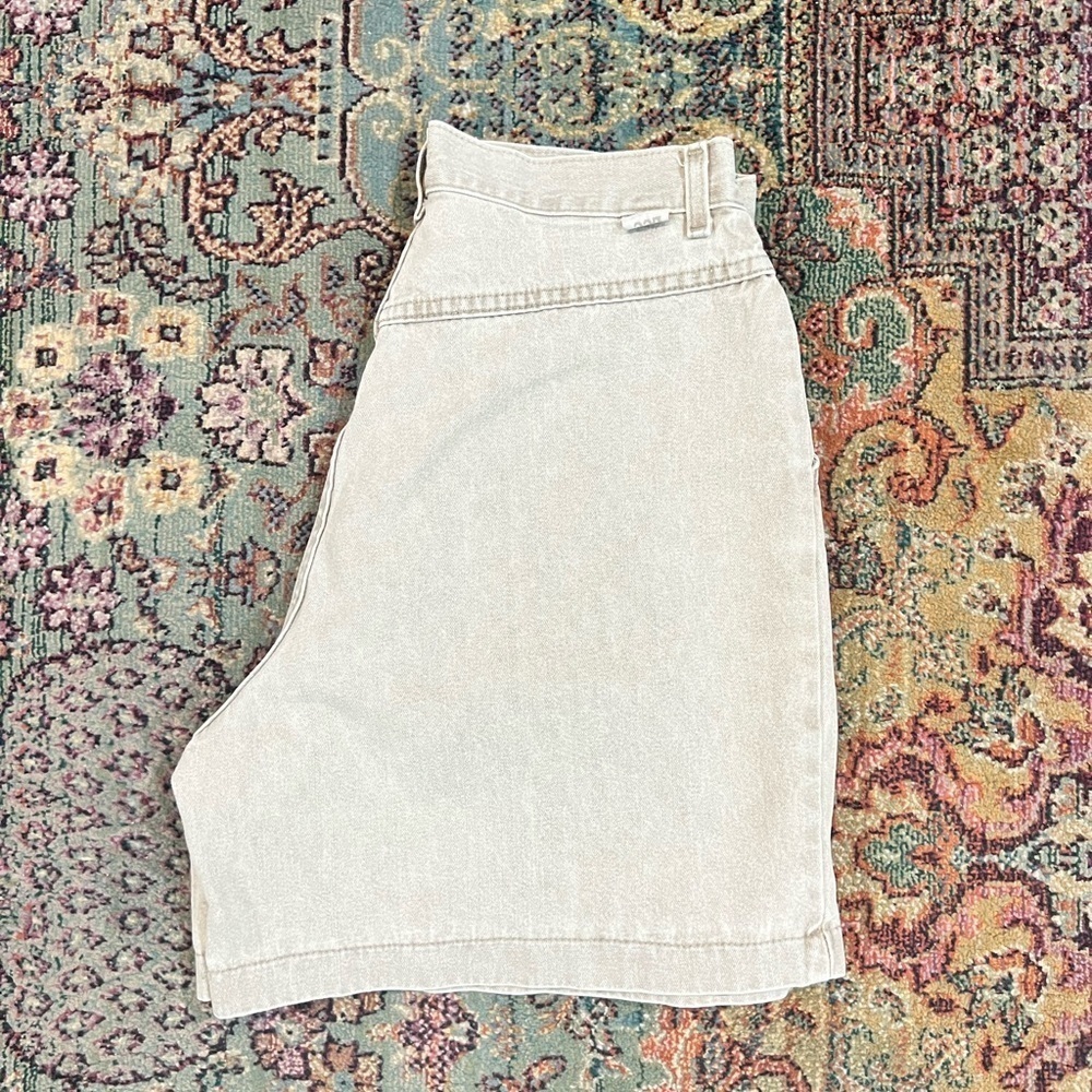 VENDOR ITEM : FINAL PRICE Vintage Tan High Waisted Mom Shorts